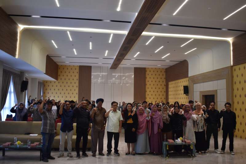 Sosialisasi 4 Pilar MPR RI Berbangsa dan Bernegara Bersama Bapak Dr. Sofyan Tan di STIKes Mitra Sejati